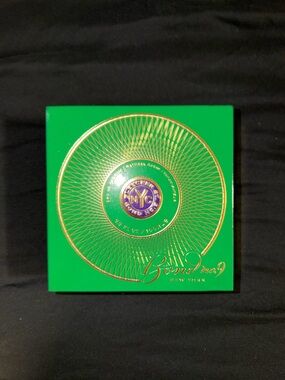 Bond No. 9 New York Green and Gold Men Grooming Treatment Box